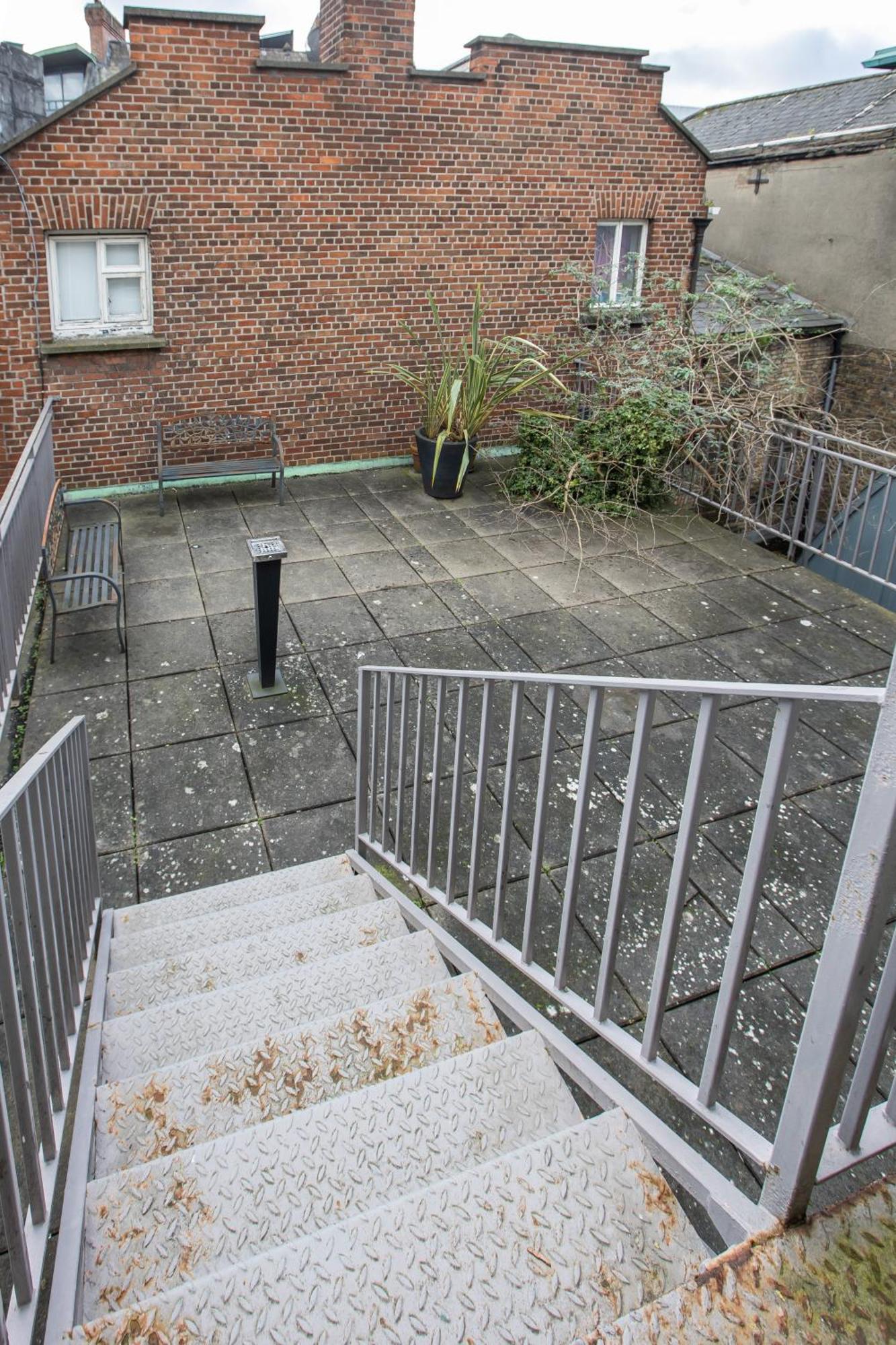 Temple Bar Essex Apartments Dublin Exterior photo