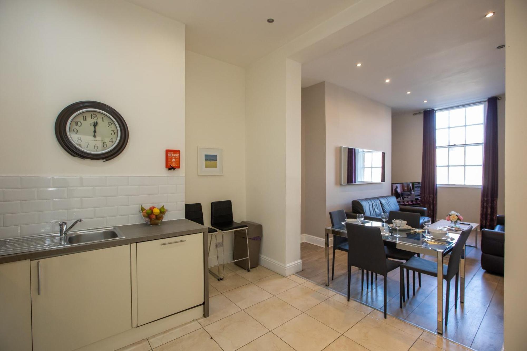 Temple Bar Essex Apartments Dublin Exterior photo
