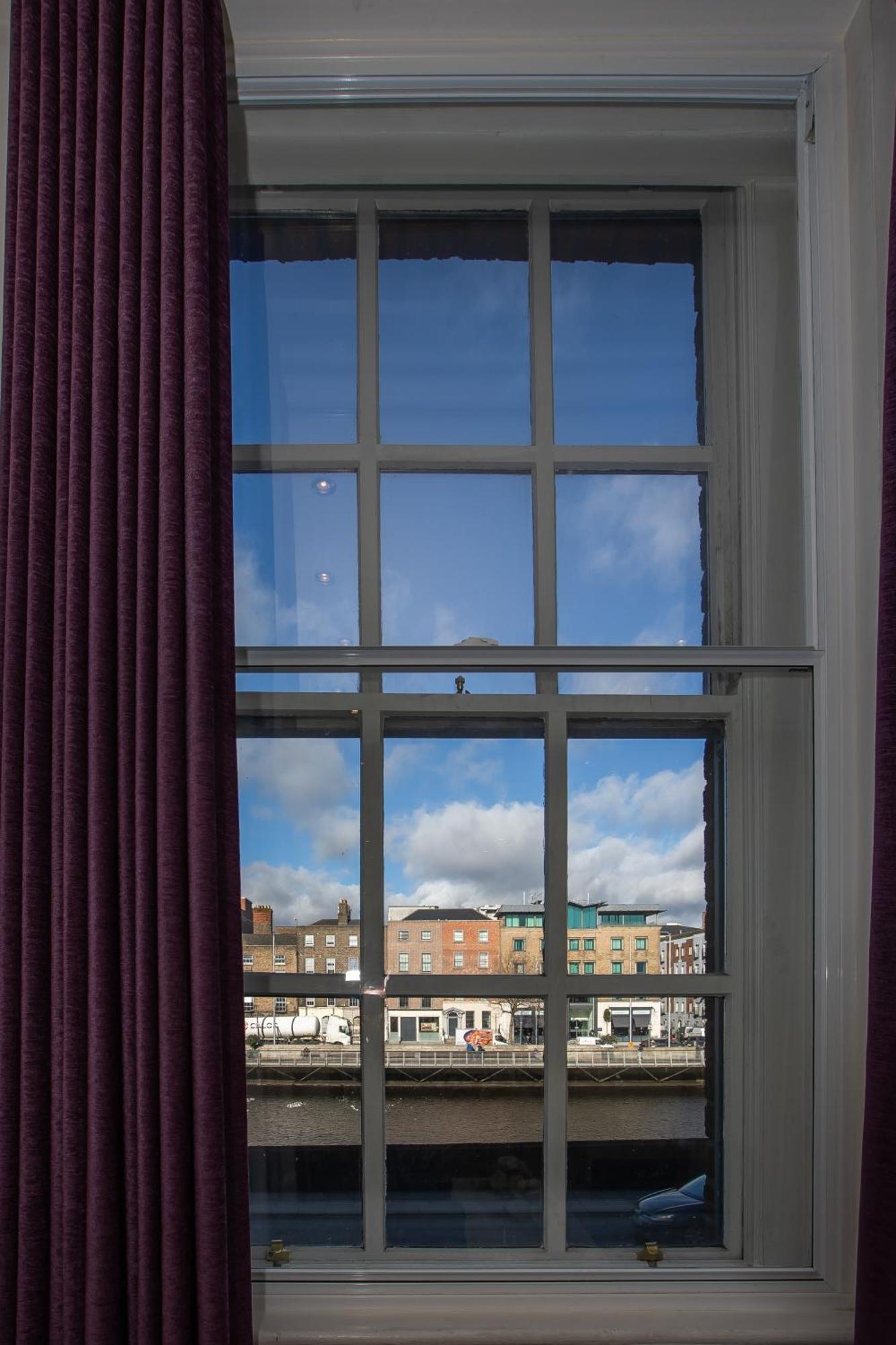 Temple Bar Essex Apartments Dublin Exterior photo